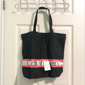 ‼️3/$15 Calvin Klein Tote Bag (acts as a coupon)